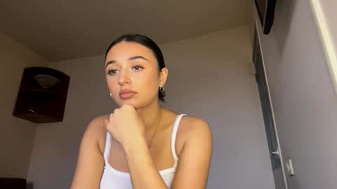 Snapshot of pricillalivsey chatting on November 2025 12:31:02 PM Sofi online show from November 2025 12:31:02 PM