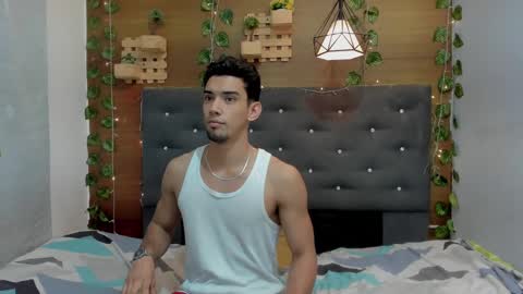 Snapshot of prince_arthur77 chatting on January 2025 03:44:01 PM prince_arthur77 online show from January 2025 03:44:01 PM