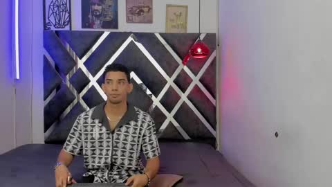 Snapshot of prince_arthur77 chatting on February 2025 12:55:01 PM prince_arthur77 online show from February 2025 12:55:01 PM