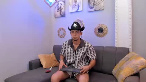 Snapshot of prince_arthur77 chatting on February 2025 03:45:02 PM prince_arthur77 online show from February 2025 03:45:02 PM