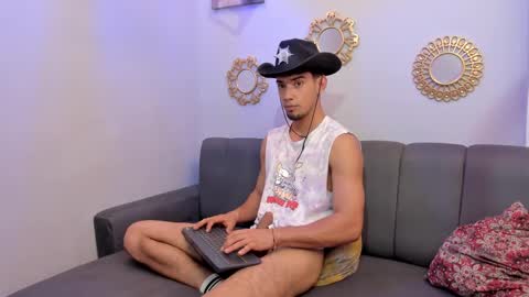 Snapshot of prince_arthur77 chatting on February 2025 06:51:01 PM prince_arthur77 online show from February 2025 06:51:01 PM