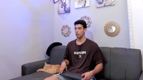 Snapshot of prince_arthur77 chatting on March 2025 01:56:02 PM prince_arthur77 online show from March 2025 01:56:02 PM