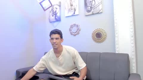 Snapshot of prince_arthur77 chatting on March 2025 03:40:02 PM prince_arthur77 online show from March 2025 03:40:02 PM