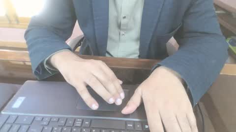 lover online show from October 2025 07:17:01 AM