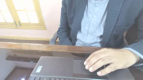 lover online show from October 2025 07:08:01 AM