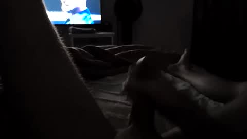 MAKE ME SPRAY - should I sit on it  online show from January 2026 02:08:01 PM