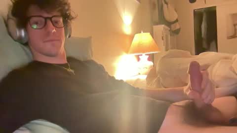 Peaches online show from November 2025 12:10:02 AM