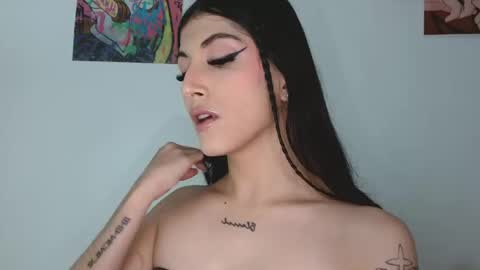 Sophie online show from March 2026 01:01:02 AM