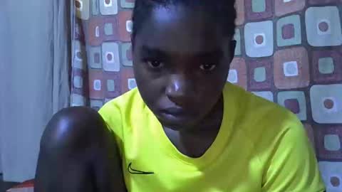 princess_scovia online show from November 2025 04:00:01 AM