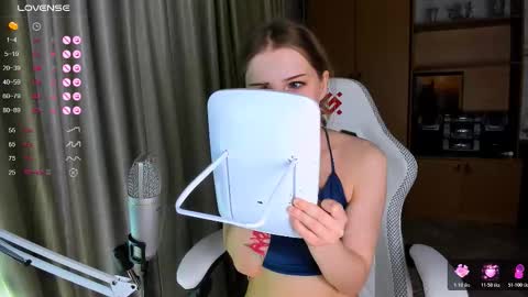 princessaalicc online show from December 2025 01:42:01 PM