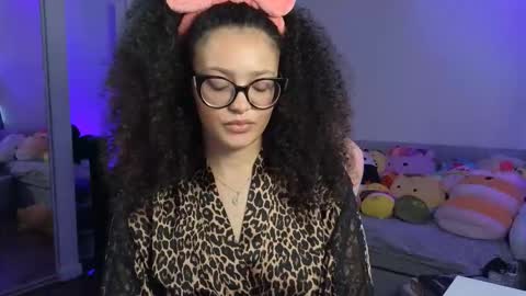 Amber online show from November 2025 02:03:01 AM