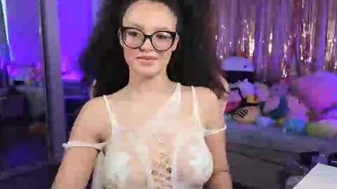 Amber online show from April 2026 02:02:01 AM