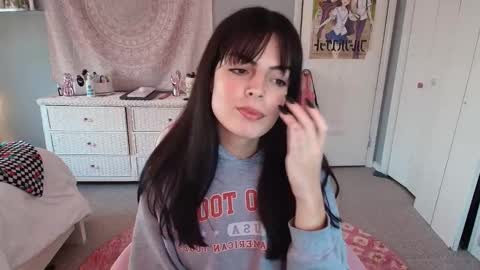 Snapshot of princesselysia99 chatting on November 2025 04:29:01 PM Princess Elysia online show from November 2025 04:29:01 PM