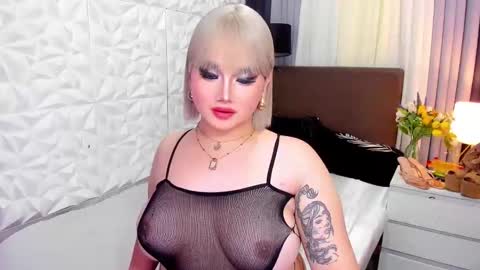 Snapshot of princesshugecummer chatting on December 2024 02:58:02 AM Astrid Ley online show from December 2024 02:58:02 AM