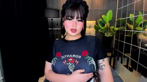 Snapshot of princesshugecummer chatting on February 2025 07:48:02 PM Astrid Ley online show from February 2025 07:48:02 PM