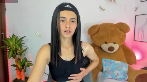 princessluna_14 online show from January 2026 10:47:02 PM