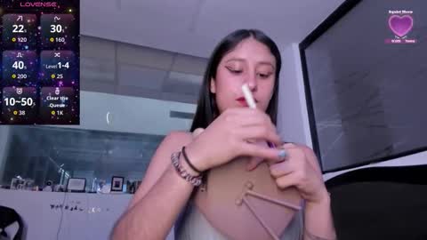 Valentina online show from October 2025 07:37:02 PM