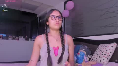 Valentina online show from April 2026 10:19:02 AM