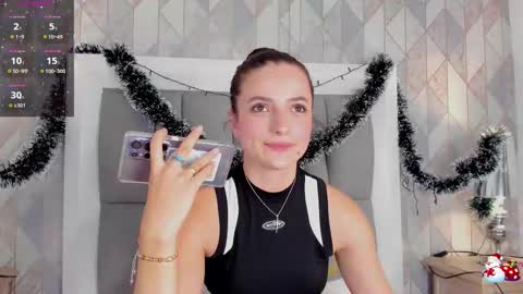 Marcela online show from December 2025 07:10:01 PM