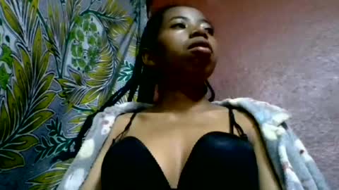 prisca880319 online show from July 2026 03:34:01 AM