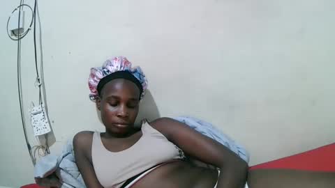 pritty_amber online show from April 2026 12:57:01 AM