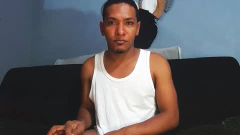 Grande y Gruesa online show from April 2026 03:45:01 AM