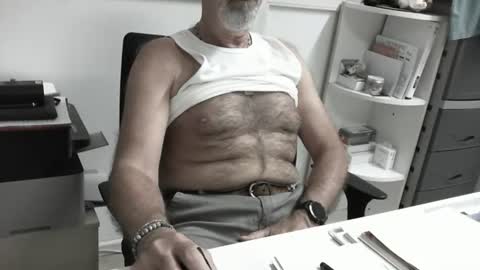 Snapshot of proplan chatting on June 2026 04:19:02 PM mature hairy guy online show from June 2026 04:19:02 PM