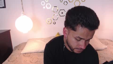 Adris  Juan online show from October 2025 01:50:02 AM