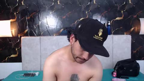 Adris  Juan online show from March 2026 04:36:02 AM