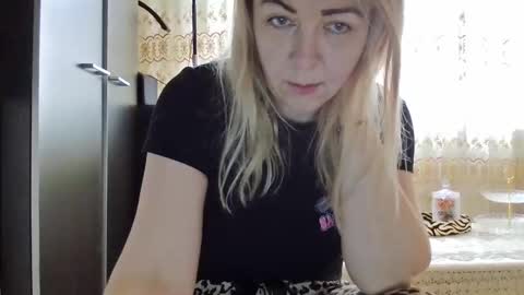 Pryncess sweety online show from February 2026 10:41:01 AM