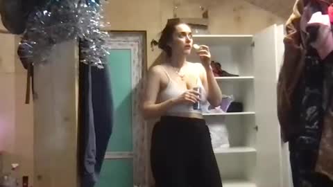 Queen of Pain online show from December 2024 03:18:02 AM