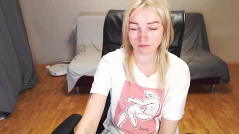 Polly online show from December 2024 03:53:02 PM