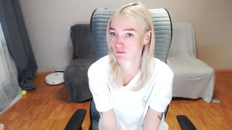 Polly online show from September 2025 06:17:01 AM