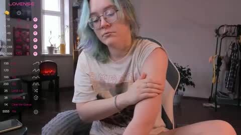 Alisa  lack of vitamin D  online show from October 2025 04:42:01 AM