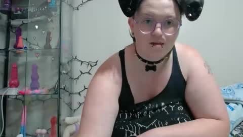 Snapshot of pupghostt chatting on April 2026 07:03:01 PM PupGhostt online show from April 2026 07:03:01 PM