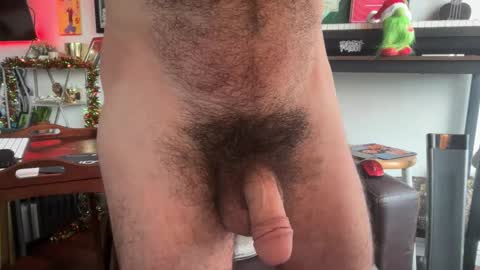 Pup Scritch online show from November 2025 06:17:01 PM