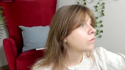 constant schedule Wednesday  Friday  Saturday  Sunday  The Rosemarie online show from April 2026 05:32:01 AM