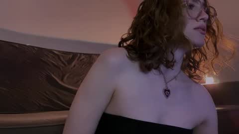 Marie online show from January 2025 11:58:01 PM