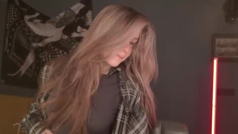 Bella online show from April 2026 09:22:02 AM