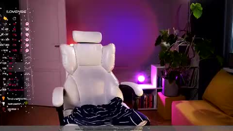 Sasha  wait you here 6 of November. will celebrate my B- day online show from August 2026 01:35:01 PM