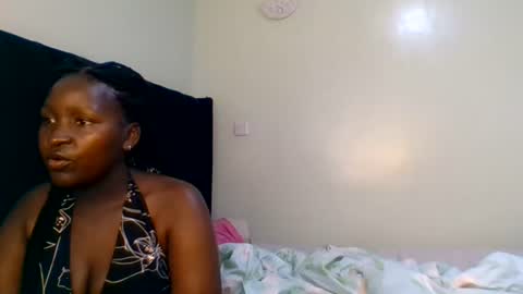 Snapshot of purple_honey2 chatting on June 2026 12:18:01 PM Honey online show from June 2026 12:18:01 PM
