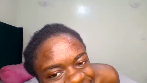 Snapshot of purple_honey2 chatting on June 2026 04:31:02 PM Honey online show from June 2026 04:31:02 PM