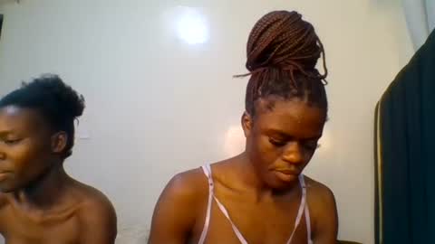 Snapshot of purple_honey2 chatting on July 2026 03:28:01 PM Honey online show from July 2026 03:28:01 PM