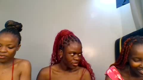 Snapshot of purple_honey2 chatting on July 2026 05:11:02 PM Honey online show from July 2026 05:11:02 PM