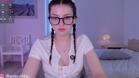 Snapshot of pusichka_ chatting on June 2026 06:21:02 AM Diana Onlyfans online show from June 2026 06:21:02 AM