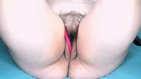 Snapshot of pussy_sladusy chatting on November 2025 09:17:01 PM Nina online show from November 2025 09:17:01 PM