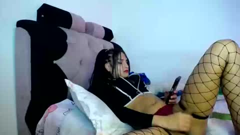 Snapshot of pussycat_999 chatting on February 2025 09:43:01 PM Pussycat online show from February 2025 09:43:01 PM