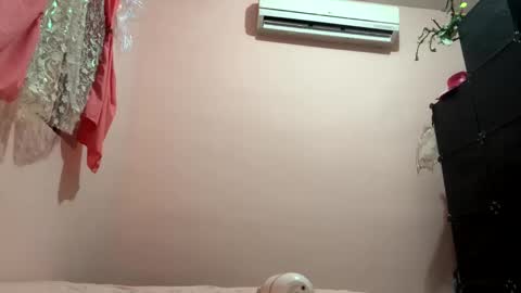 Sarah online show from December 2024 12:54:01 AM