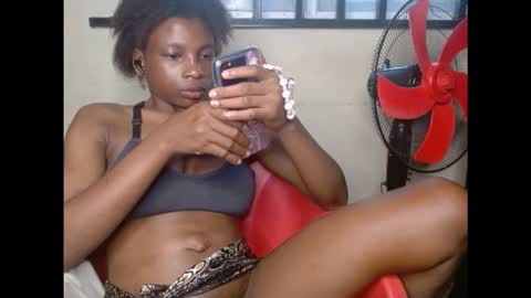 Snapshot of pussyxxjuice chatting on September 2025 05:23:01 PM pussyxxjuice online show from September 2025 05:23:01 PM