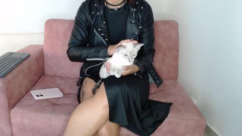 Izumi online show from December 2024 05:16:01 AM